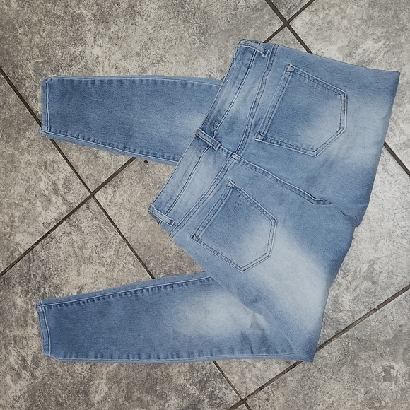 AUTHENTIC American Heritage Denim Light Wash Stretch Jeans size 5 Inseam 27 ' - Picture 5 of 5